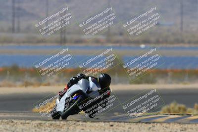 media/Apr-10-2022-SoCal Trackdays (Sun) [[f104b12566]]/Turn 14 (10am)/